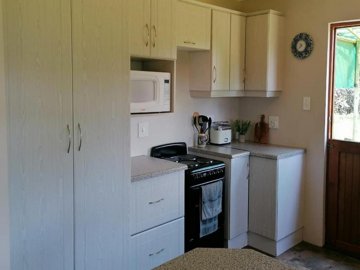 Cicada Self Catering Cottage Underberg Esterno foto